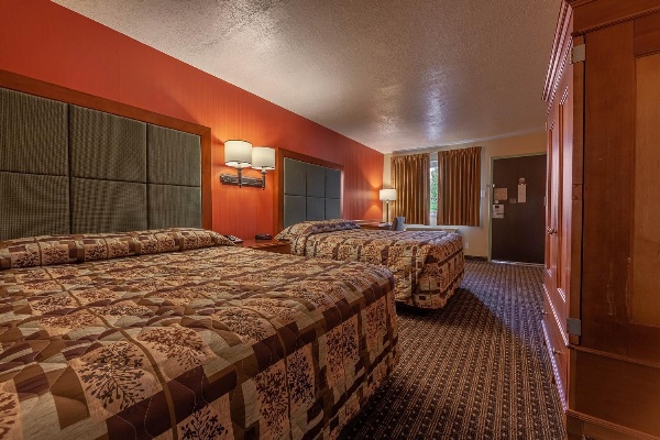 Taos Valley Lodge image 14